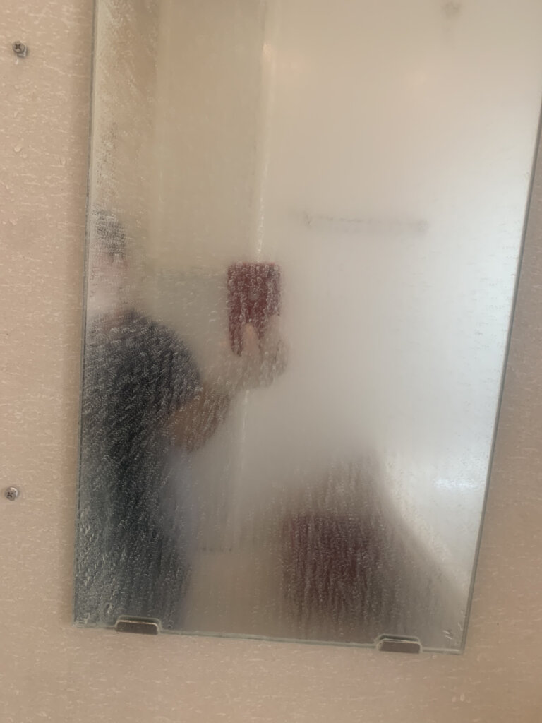 浴室の鏡研磨の事例